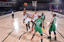 BB贝博关于纽约尼克斯关键时刻篮板制胜今夜多伦多猛龙手感冰凉，连对手都承认：转折点拉齐奥门线救险的信息