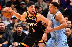 菲尼克斯太阳训练开放日，今夜内部沟通引欢呼，全明星赛在即，赛季目标并未改变的简单介绍